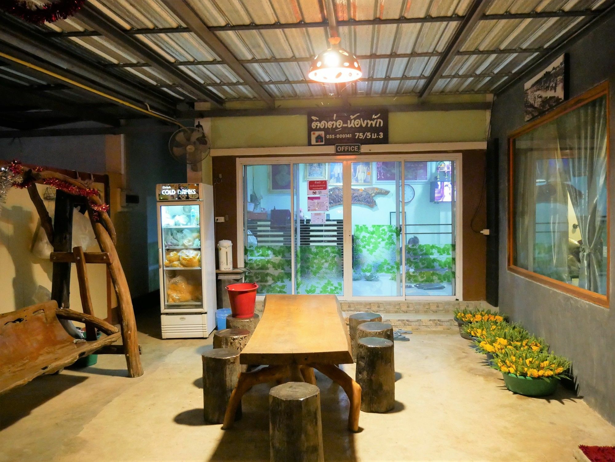 Viriya Resort Phitsanulok Exteriör bild